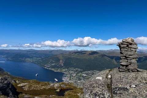 Nordfjordeid: Guided Trollenykjen Summit Hike