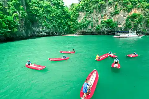 Phang Nga Bay Highlights: Kayaking and Cave Exploration Tour