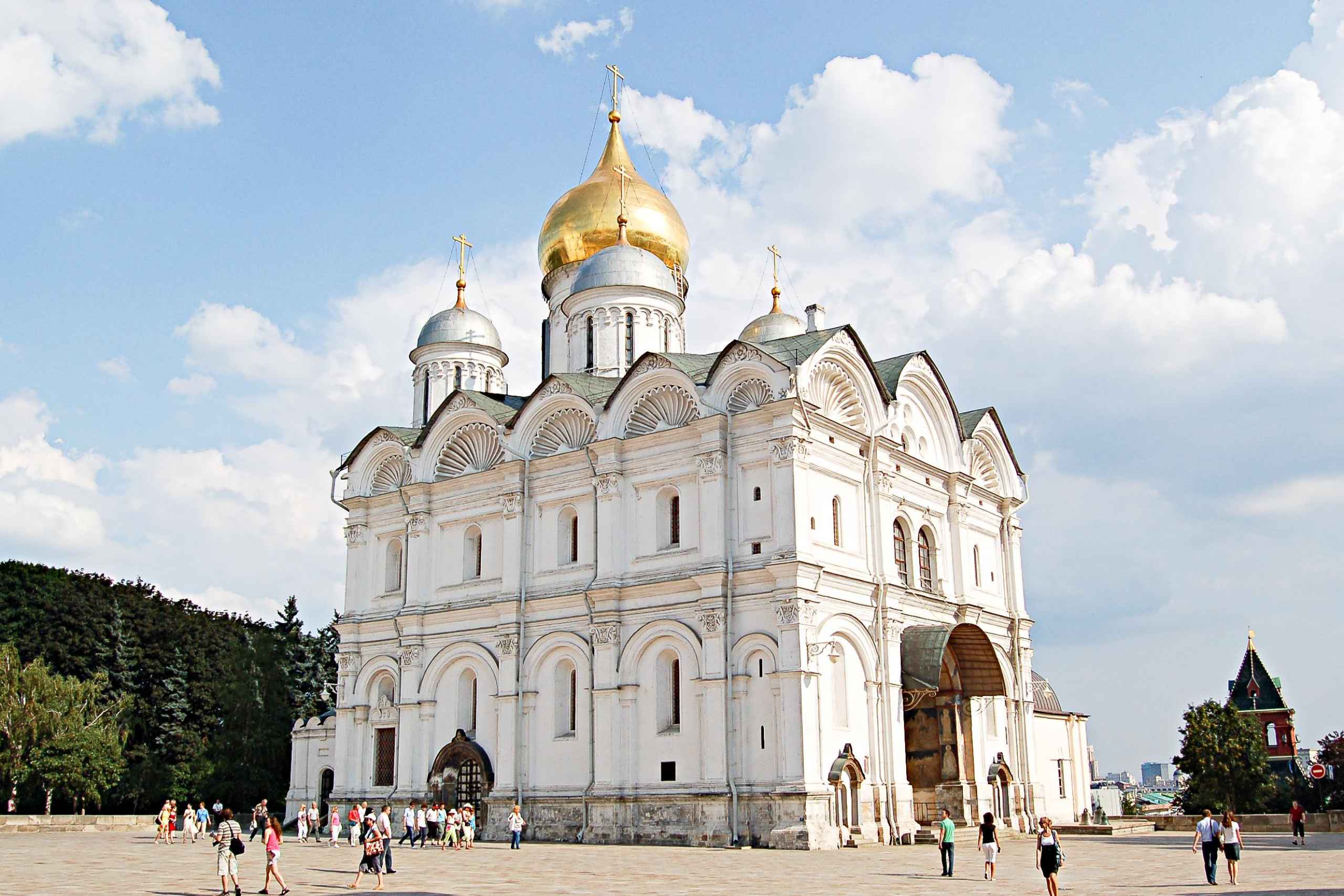 Архангельский собор колонны