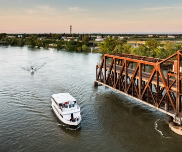 Sacramento: City Cruises River Cruise with History Guide