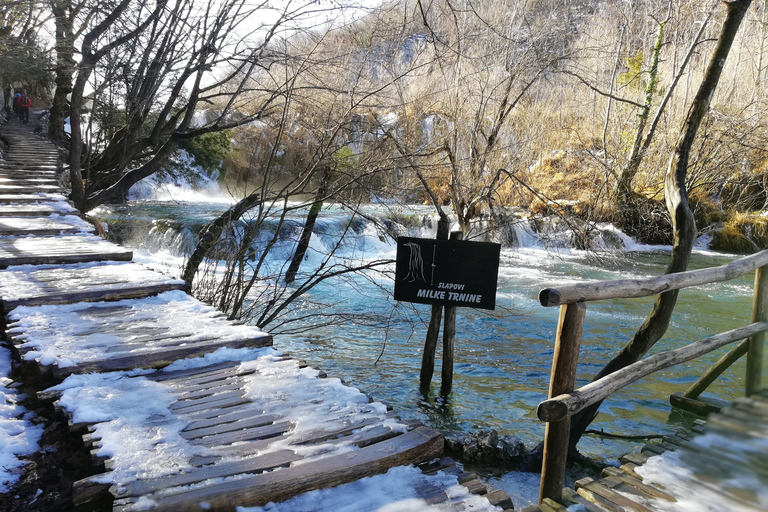 From Zagreb: Plitvice Lakes Guided Day Trip