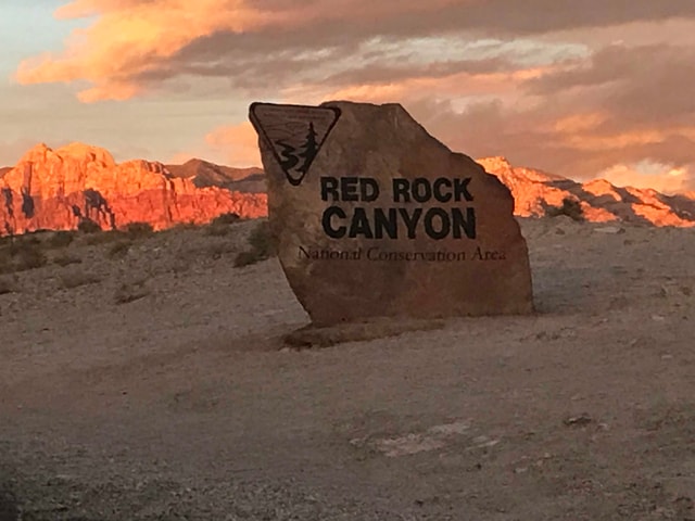 Las Vegas: Red Rock Canyon Sunrise Self-Guided E–Bike Tour