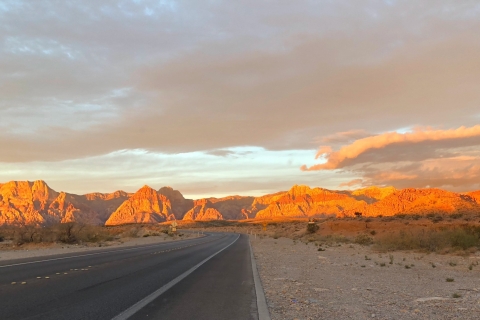 Las Vegas: visite autoguidée en vélo électrique au lever du soleil du Red Rock Canyon