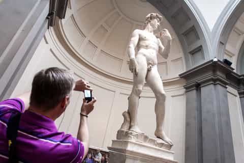 Accademia Gallery: Reserved Entrance and Guided Tour