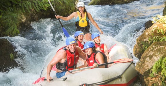 Split: Cetina River Rafting mit Cliff Jumping Tour