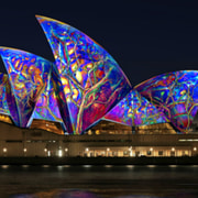Sydney Harbour: 30 Minute Slow Jet Boat Vivid Cruise