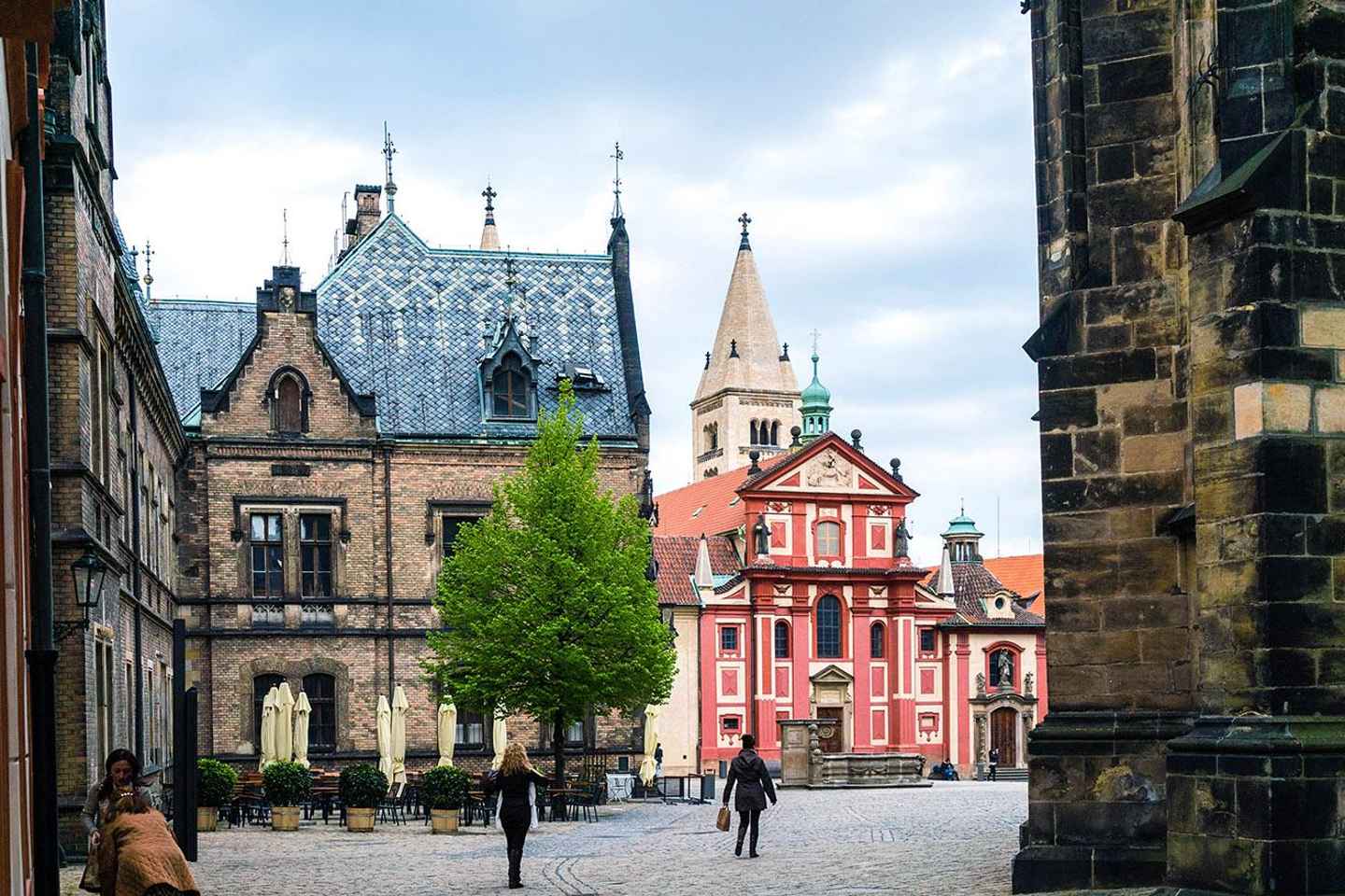 Prague Castle Walking Tour with Live Guide