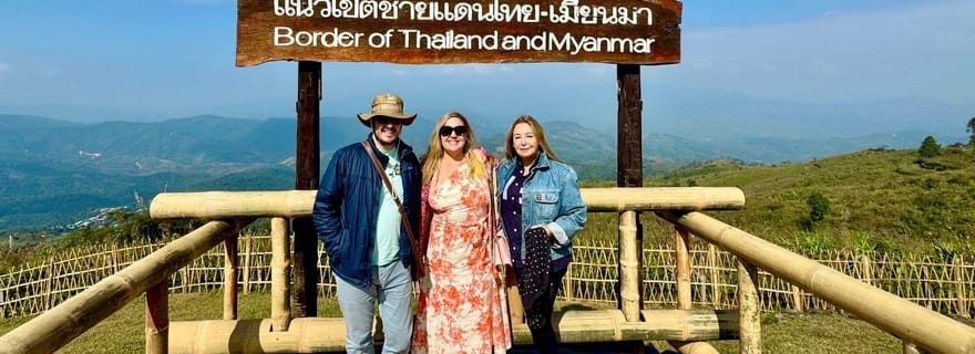 Chiang Rai : Explorez les montagnes et les routes frontalières - Circuit privé