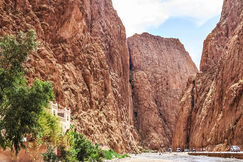 Depuis Marrakech : 3 jours dans le Sahara jusqu’à MerzougaFin de la visite à Marrakesh avec quad