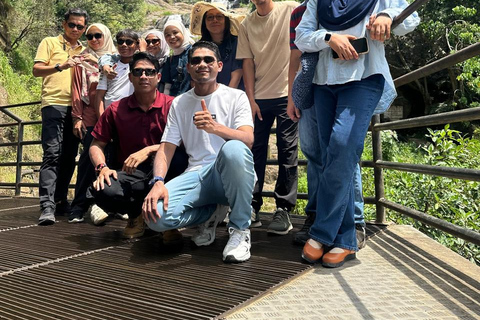 CMB/Negombo: Sigiriya, Kandy & Ella Private Tour with Driver Private Van with Driver – Up to 50 km