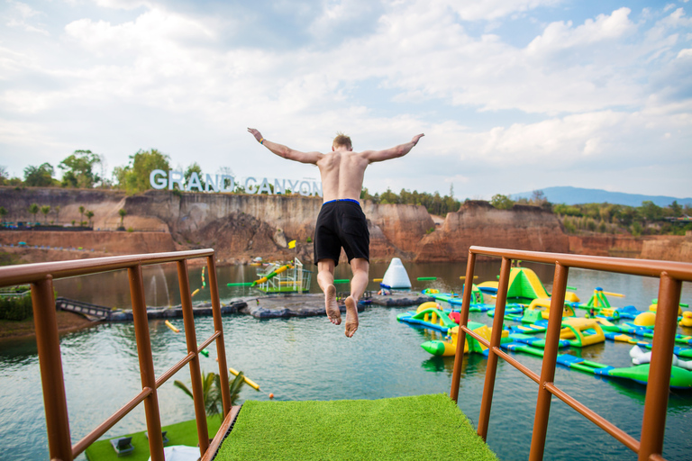 Chiang Mai: biglietto per il Grand Canyon Water ParkBiglietto per il parco acquatico senza transfer