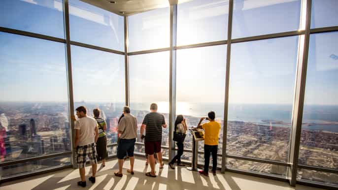 Burj Khalifa al atardecer: pisos 124 y 125