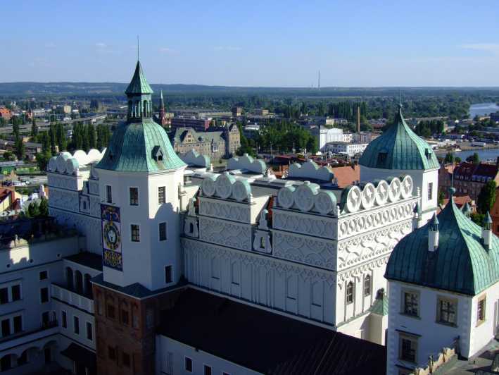 Szczecin: Old Town Highlights Private Walking Tour