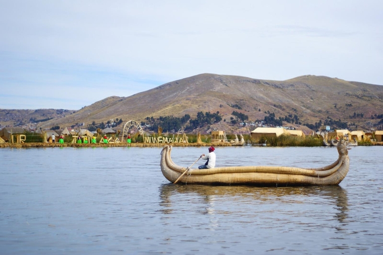 Puno: daguitstap Titicacameer en Uros & TaquilleDagexcursie met ophaalservice bij je hotel in centrum Puno