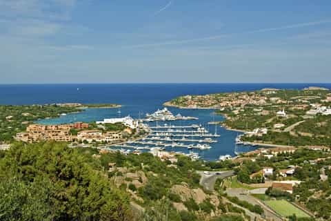 Olbia: Costa Smeralda Minivan Tour with Winery Visit