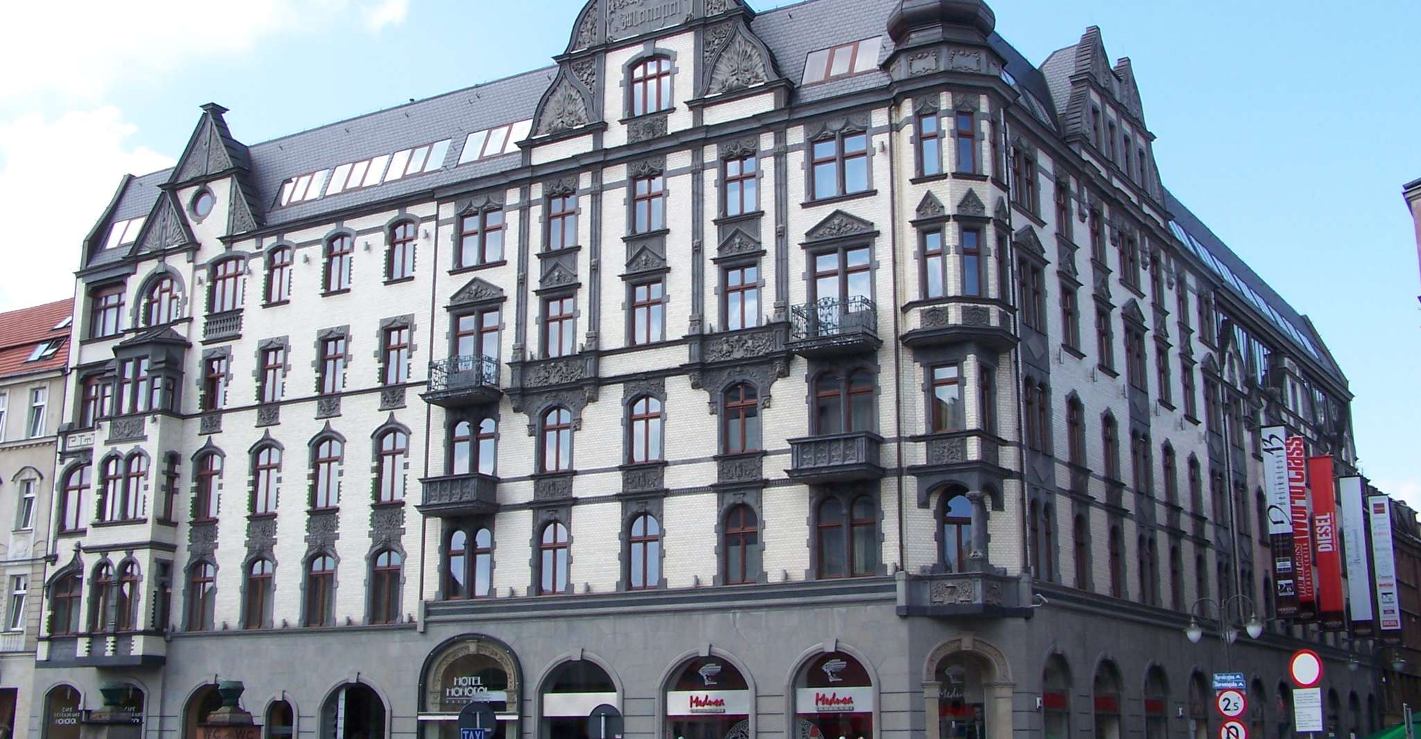 Katowice Old Town destaca tour a pie privado - Hizvo