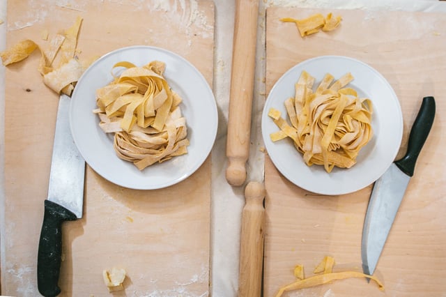 Rome : Spritz et cours de fabrication de pâtes à Trastevere