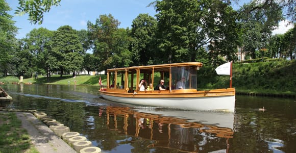 Sightseeingtour durch Riga mit dem Kanalboot