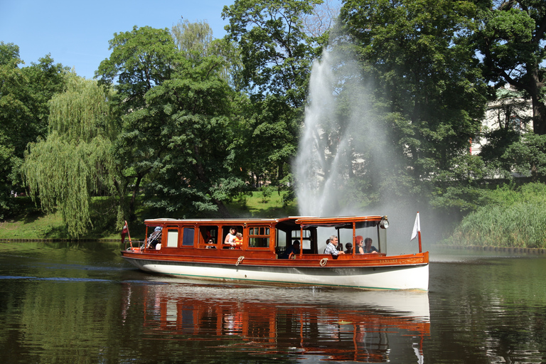 Riga: sightseeing in een rondvaartboot