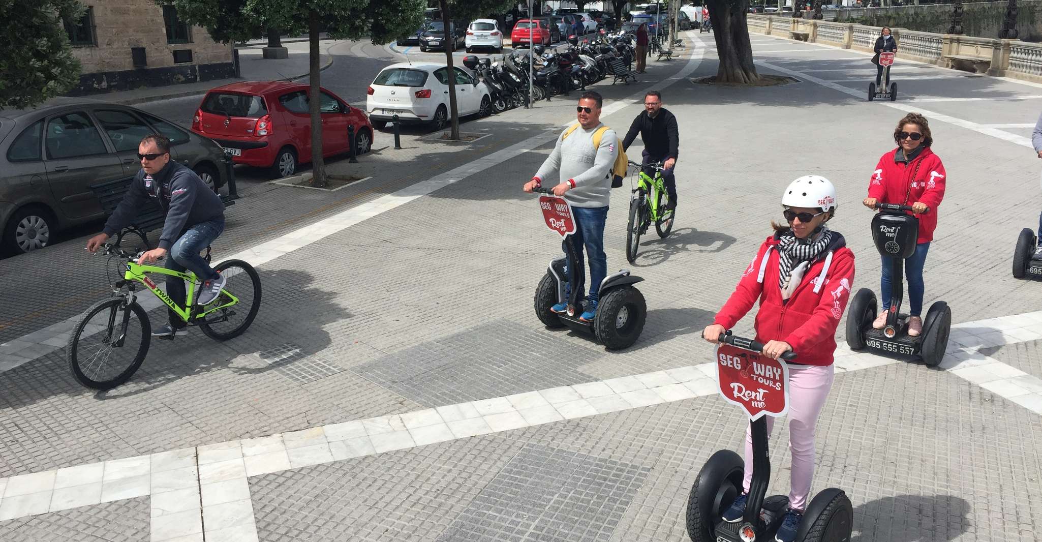 Cadiz: Private 1.5-Hour Old Town Tour by Segway photo 4