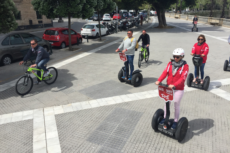 Cádiz: Privat 1,5-timmars Old Town Photo Tour av Segway