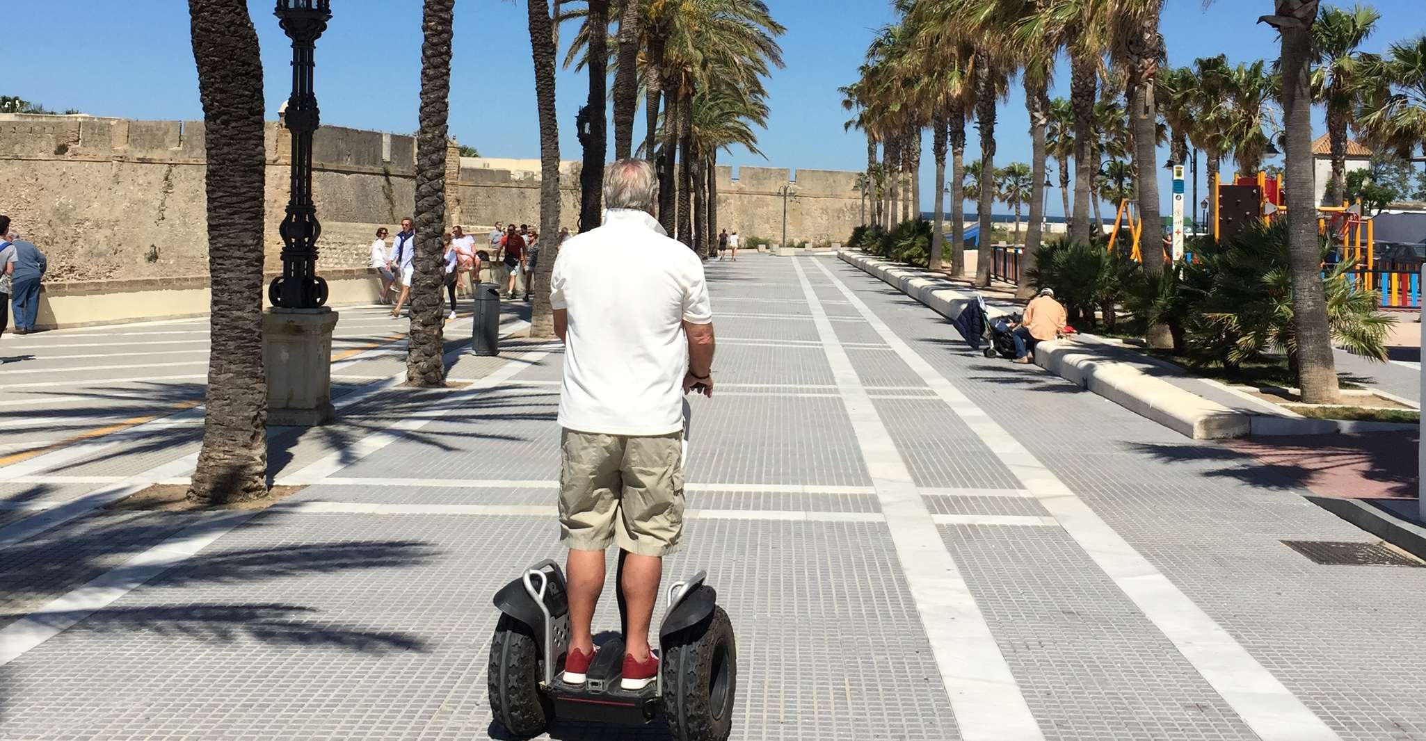 Cadiz: Private 1.5-Hour Old Town Tour by Segway photo 9