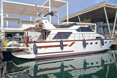 Dénia: Yacht Rental Dénia: Full Day on a Private Yacht with Crew