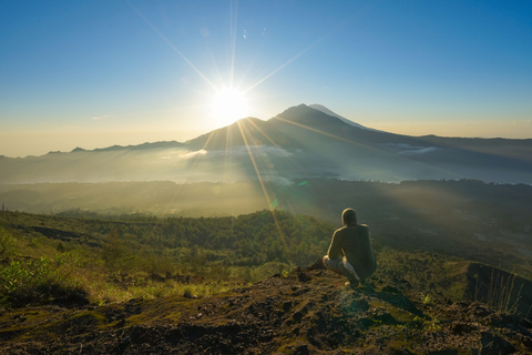 Bali: trekking al tramonto sul Monte Batur con picnicTour con trasferimenti