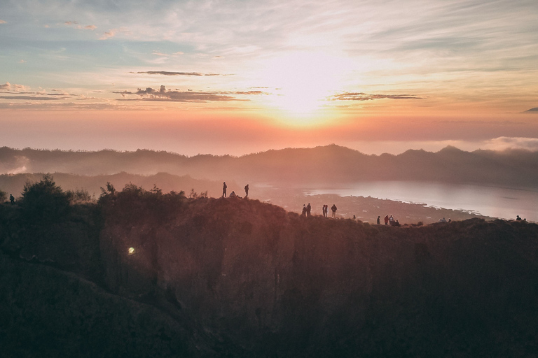 Bali: trekking al tramonto sul Monte Batur con picnicTour con trasferimenti