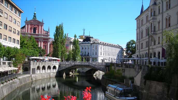 ljubljana and bled lake full–day bus tour from trieste