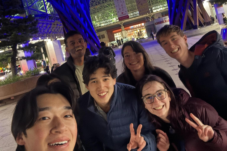 Kanazawa: Nighttime Izakaya Tour with Local Guide