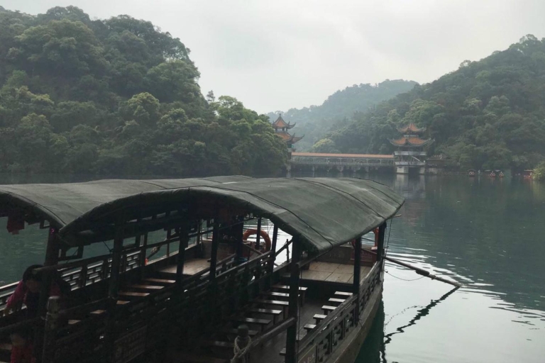 De Guangzhou: visite privée d'une journée à ZhaoqingDe Guangzhou: Zhaoqing d'une journée Visite privée