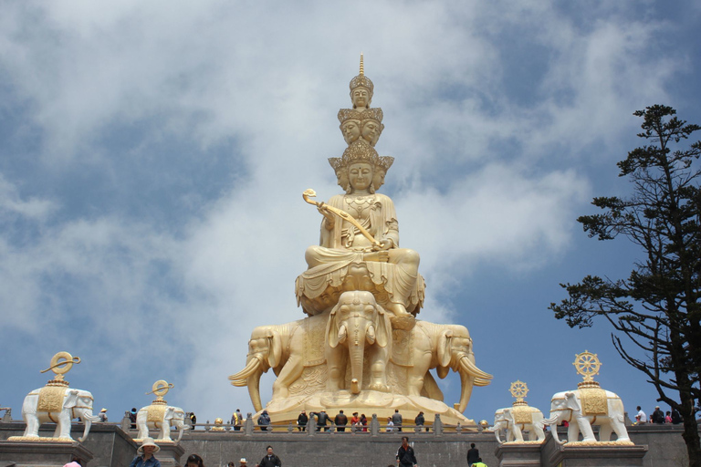 تشنغدو: جولة جماعية لمدة يومين في الباندا وليشان بوذا وإيميشانالخيار القياسي