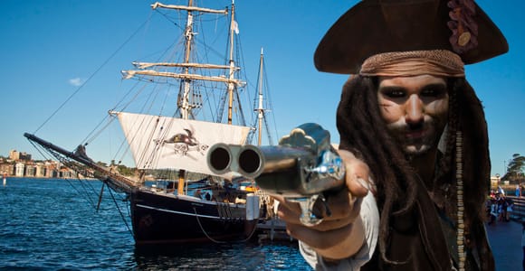 Sydney Harbor: Theatrical Pirates Cruise