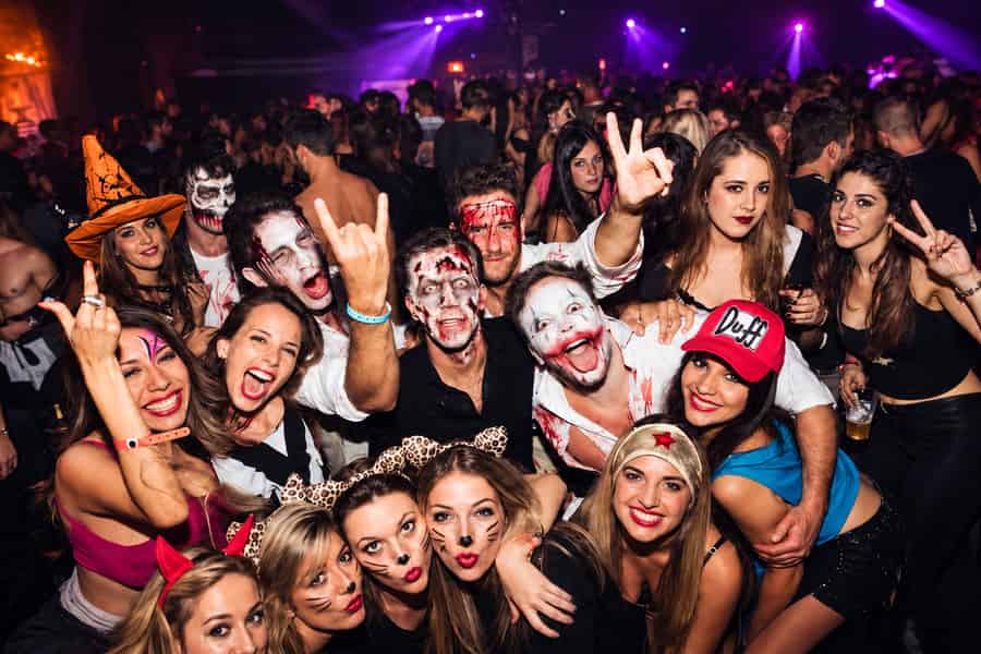 Madrid: Geführte Kneipentour und Eintritt zum Club. Foto: GetYourGuide Madrid: Geführte Kneipentour und Eintritt zum Club. Foto: GetYourGuide