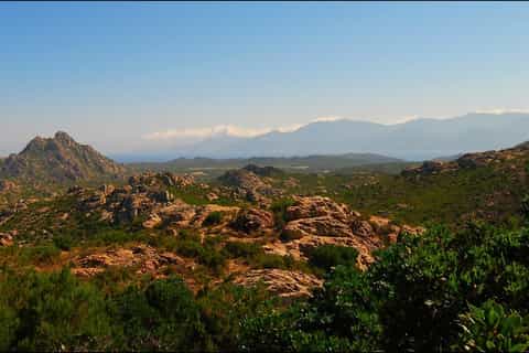 depuis calvi excursion désert des agriates et plage en 4x4