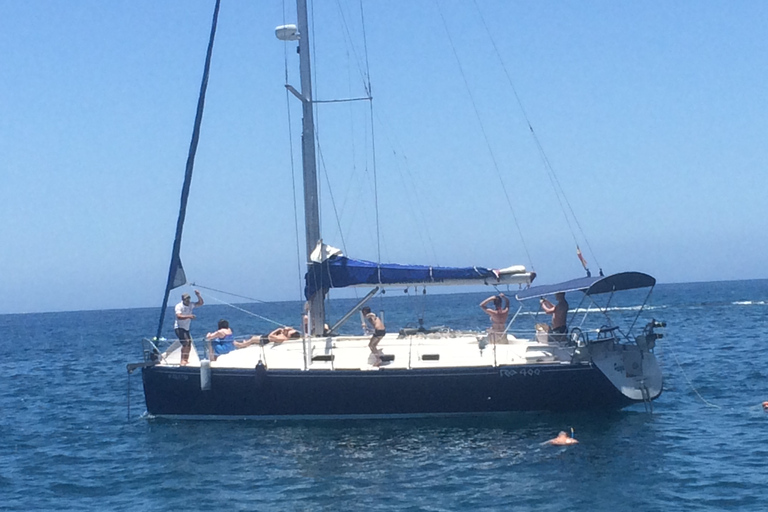 Tenerife: Private Sunset Charter with Drinks and Tapas Private Cruise on 33-foot Yacht Gran Azor