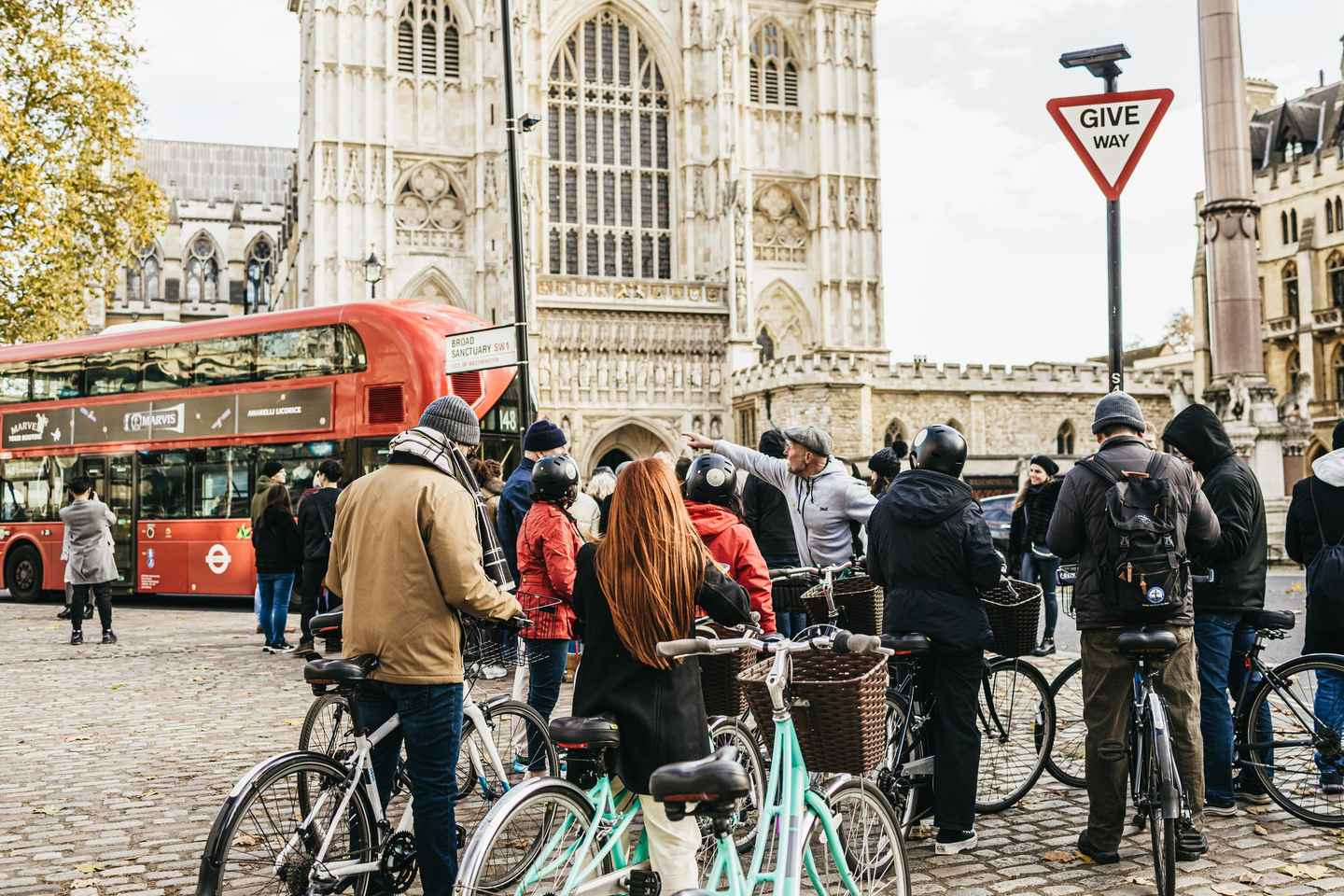 London: Parks and Palaces Guided Morning Bike Tour