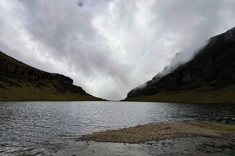 Lake Michaelson Hike and Mount Kenya Trekking Tour