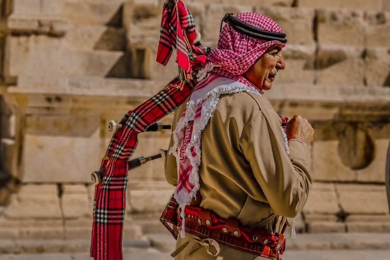 Amman: Guided Art and Culture Walking Tour with