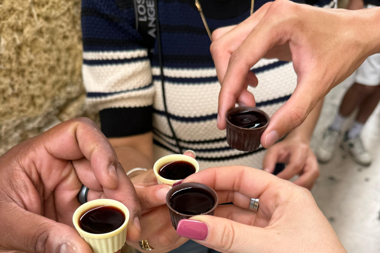 Lisbon: Vegan Food and Culture Walking Tour with Tastings