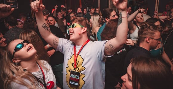 Krakow: New Year's Eve Pub Crawl w/ 2 Hours Unlimited Drinks