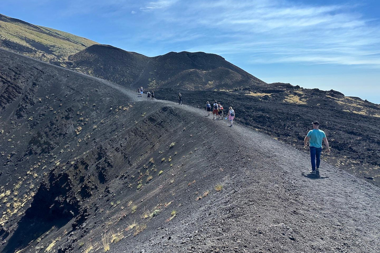 Catania: Etna Tour with licensed Tour Guide pickup & drop-of