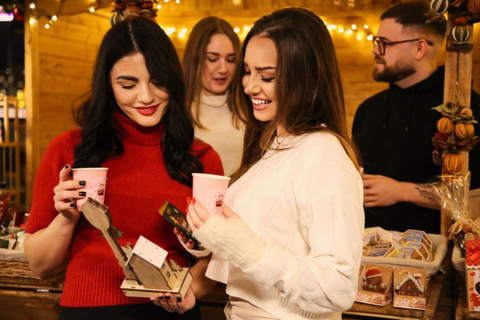 Budapeste: Cruzeiro pelo Mercado de Natal com 1 bebidaBudapeste: Cruzeiro pelo mercado de Natal com uma bebida de cortesia