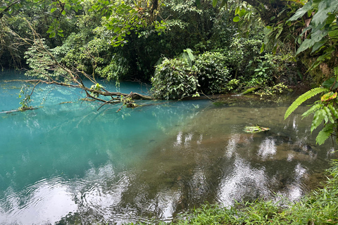 From San José: 3-Day Costa Rica Volcanoes & Waterfalls Tour