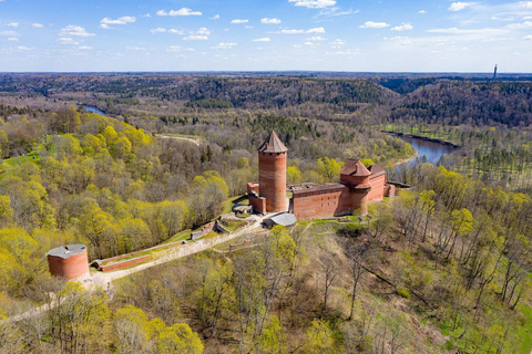 Esplora i Baltici: Viaggio di un giorno Riga - Tallinn / Tallinn - RigaEsplora i Baltici: Riga - Tallinn / Escursione giornaliera Tallinn - Riga