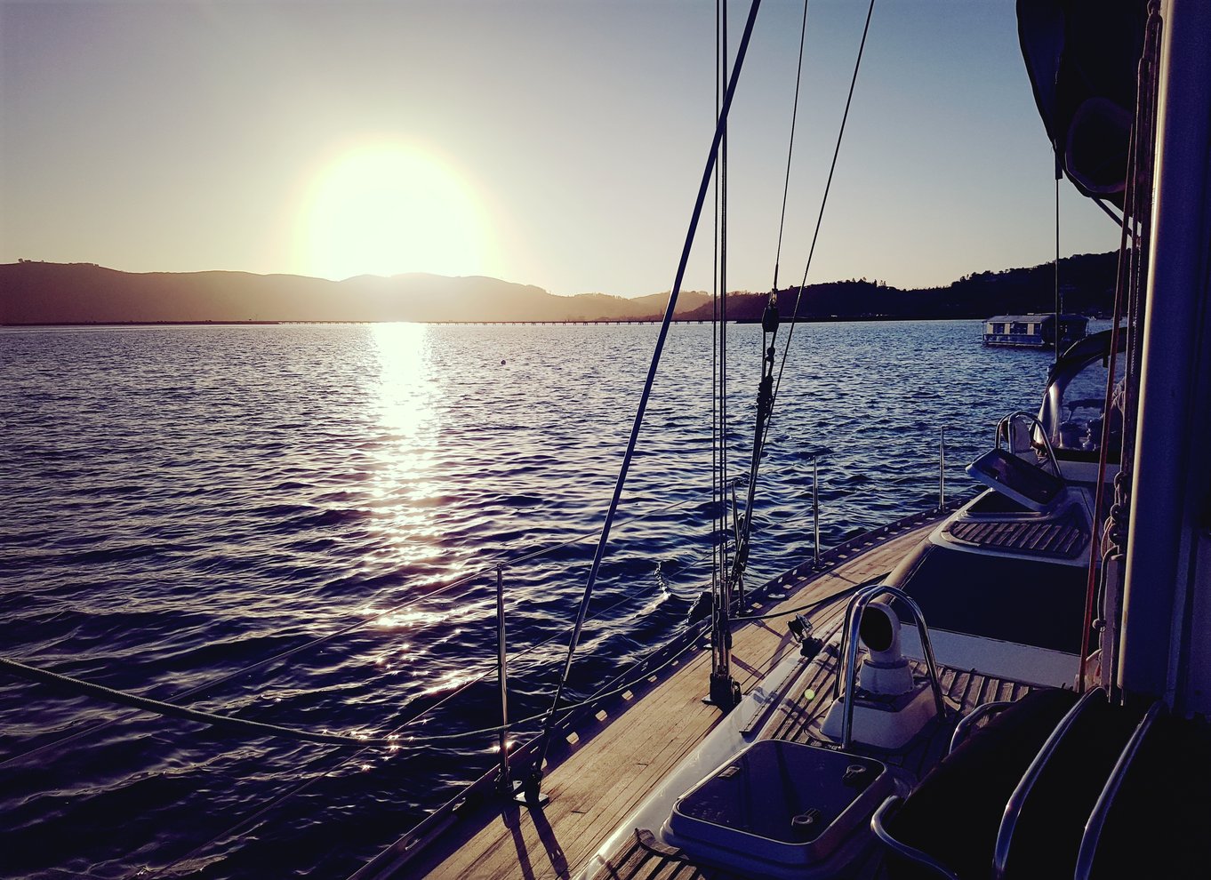 Knysna Sunset Sailing Cruise med let middag og vin