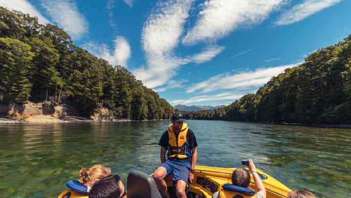 fiordland expérience de jet boat et de balade nature à te anau