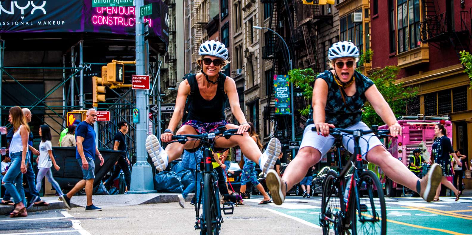 Brooklyn: Sightseeing Bike Tour with Local Guide