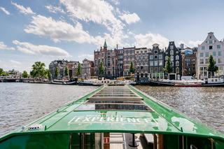 Amsterdam: Heineken-rondvaart met drankjes en Heineken Experience